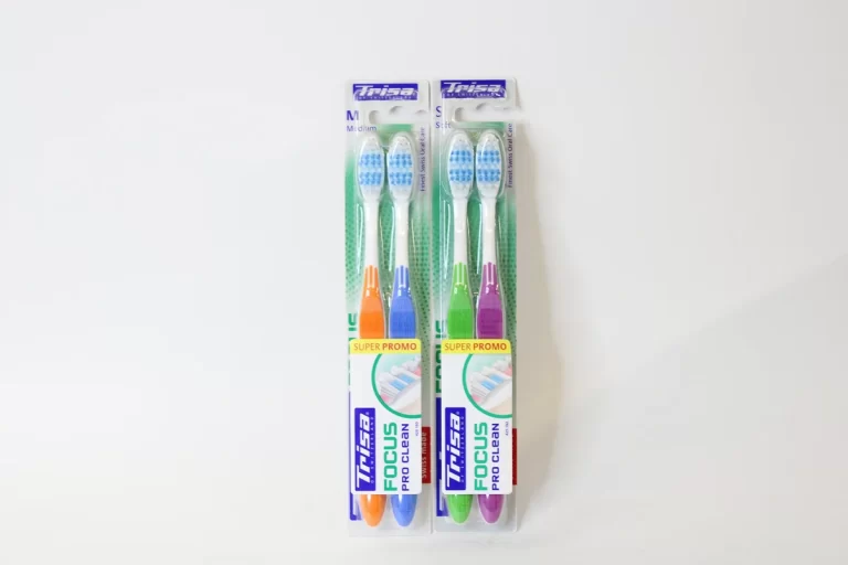 مسواک فوکوس پرو کلین 2 عددی تریزا مدل متوسط TRISA Focus Pro Clean Medium